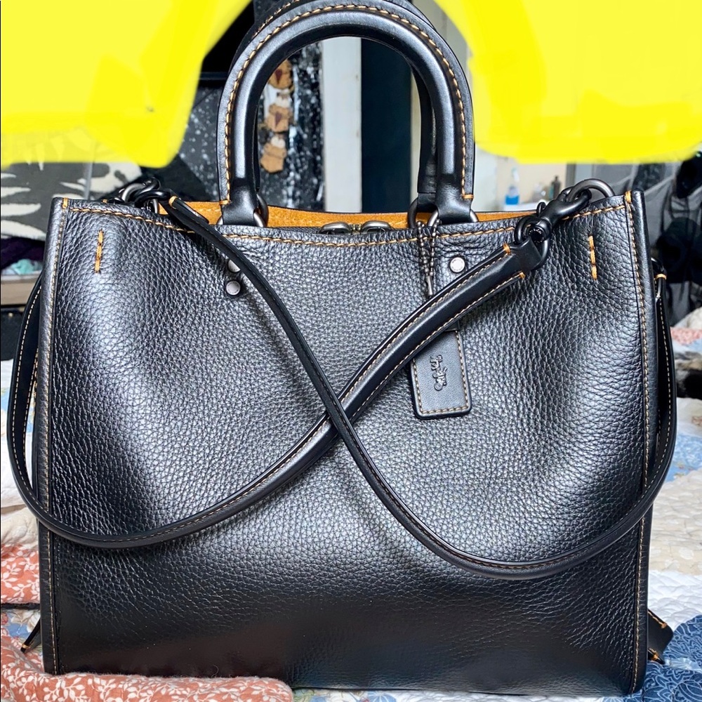 CLOSET CLOSING 7-16 Coach Rogue 30